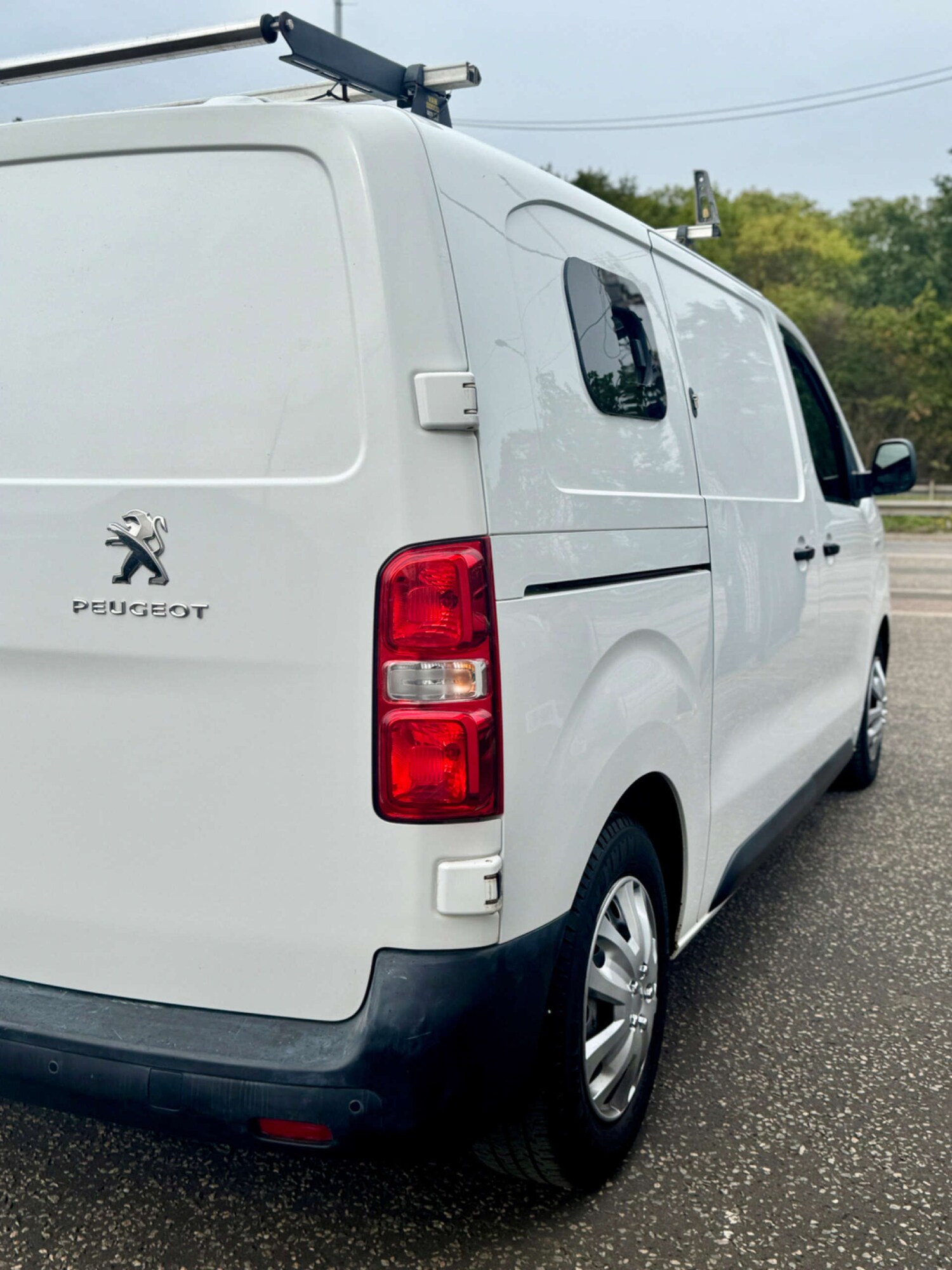 Used Peugeot Expert 2018 for sale - 76070577: Photo 37