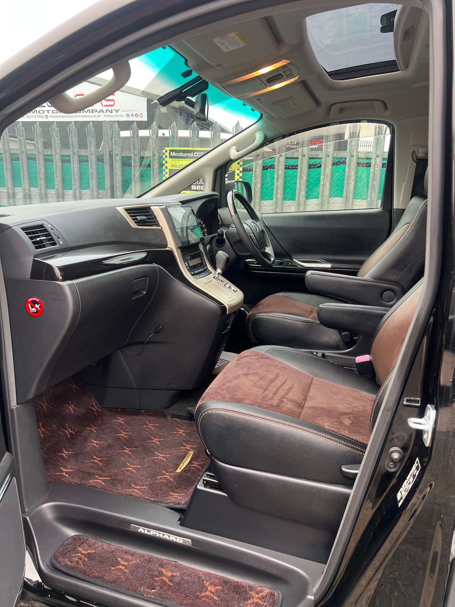 Used Toyota Alphard 2025 for sale - 77022598: Photo 23