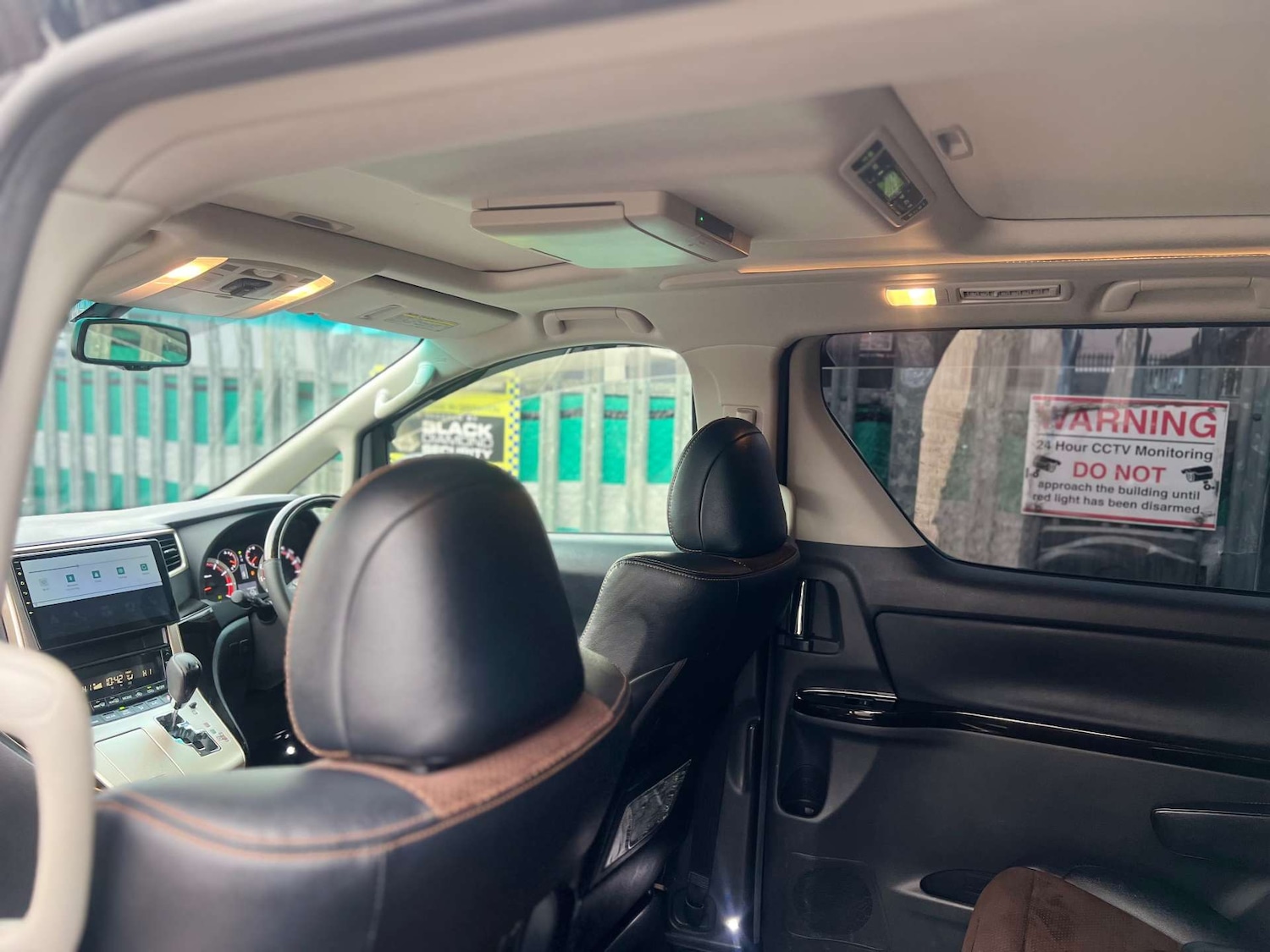 Used Toyota Alphard 2025 for sale - 77022598: Photo 36