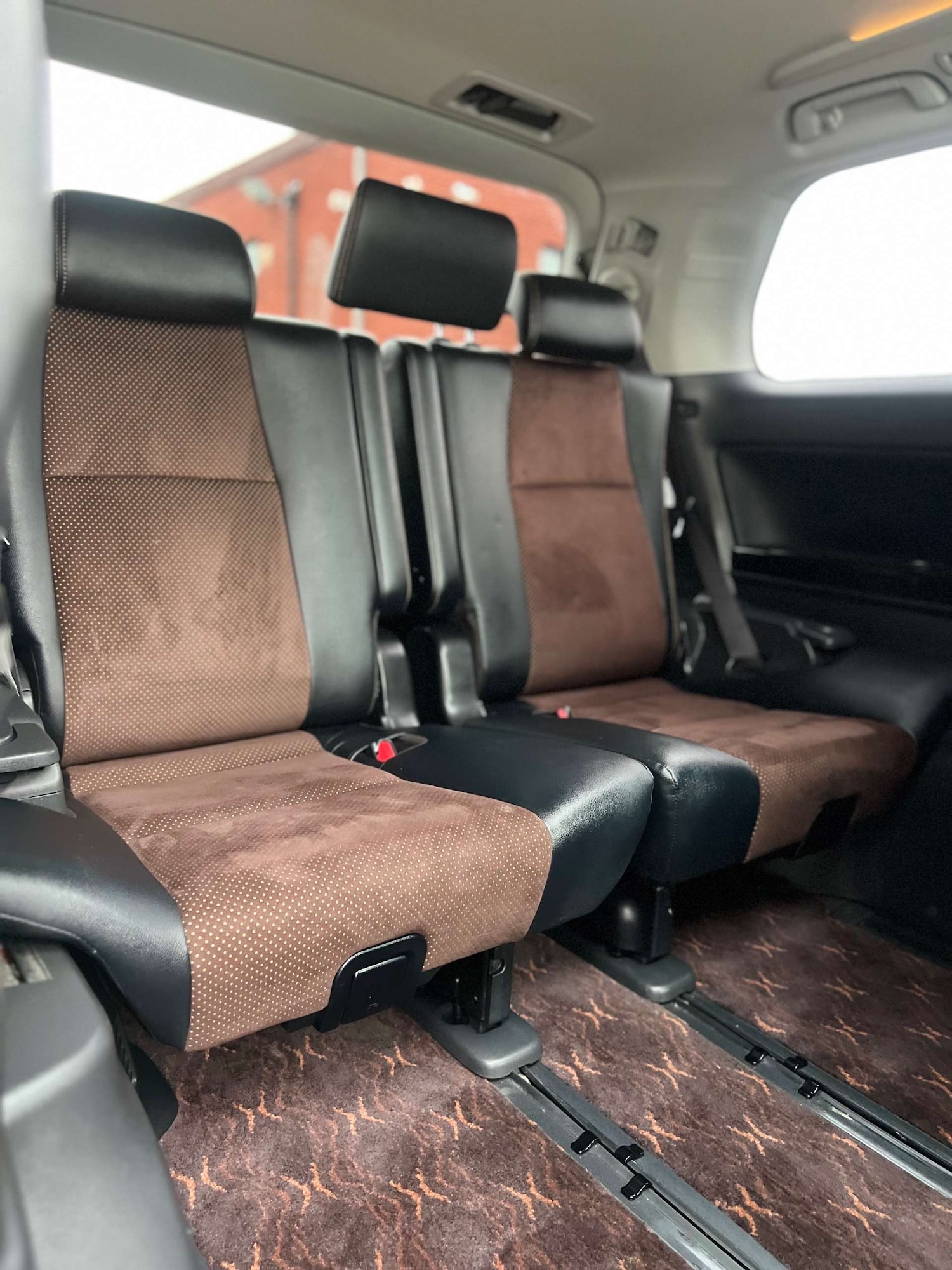 Used Toyota Alphard 2025 for sale - 77022598: Photo 40