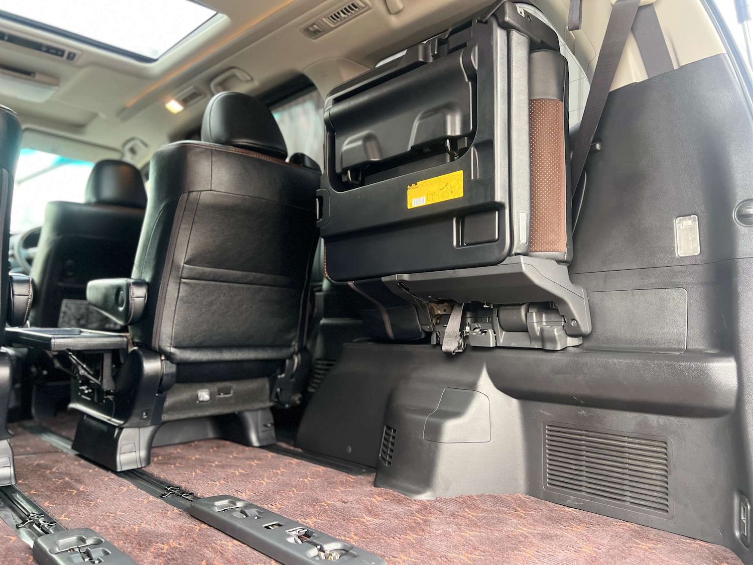 Used Toyota Alphard 2025 for sale - 77022598: Photo 44