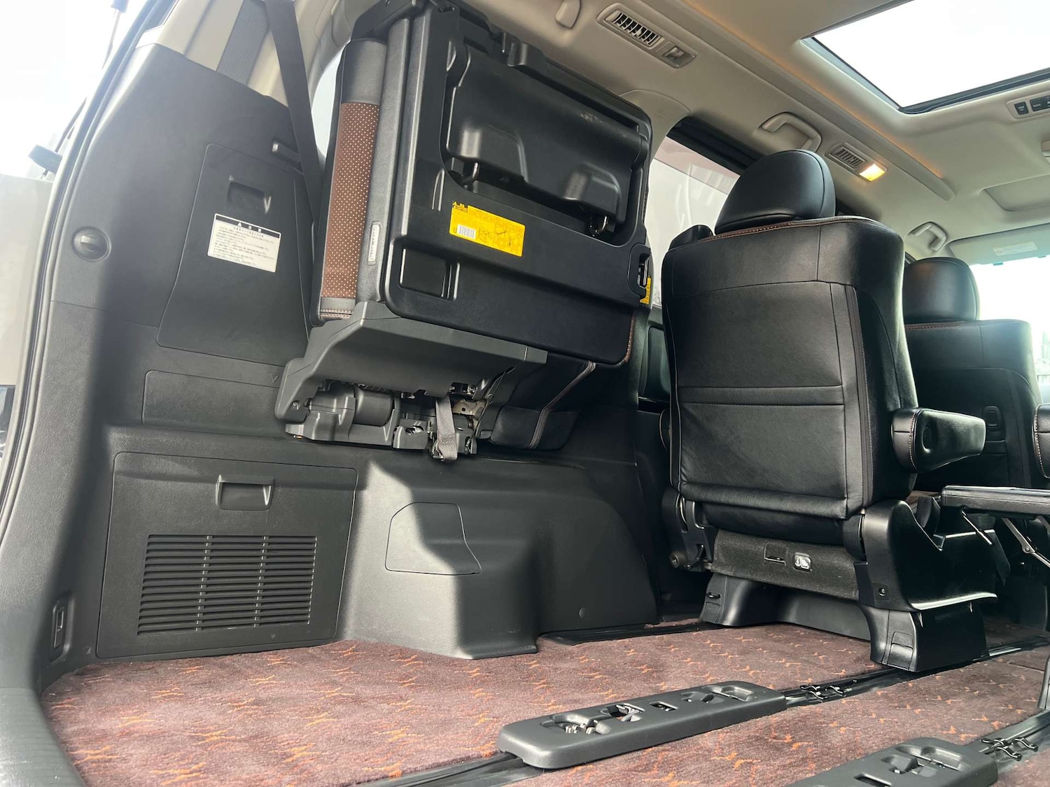 Used Toyota Alphard 2025 for sale - 77022598: Photo 45