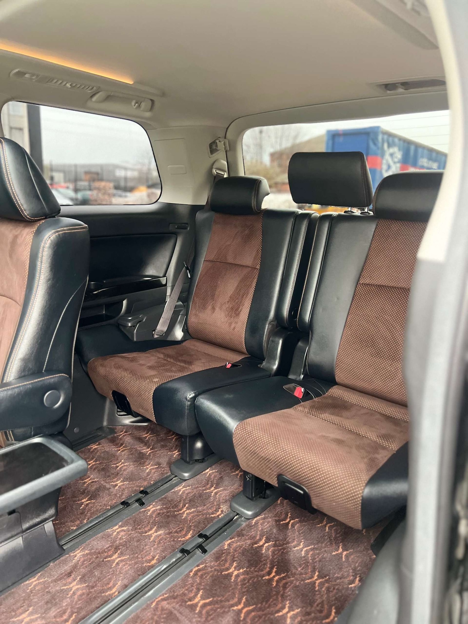 Used Toyota Alphard 2025 for sale - 77022598: Photo 49