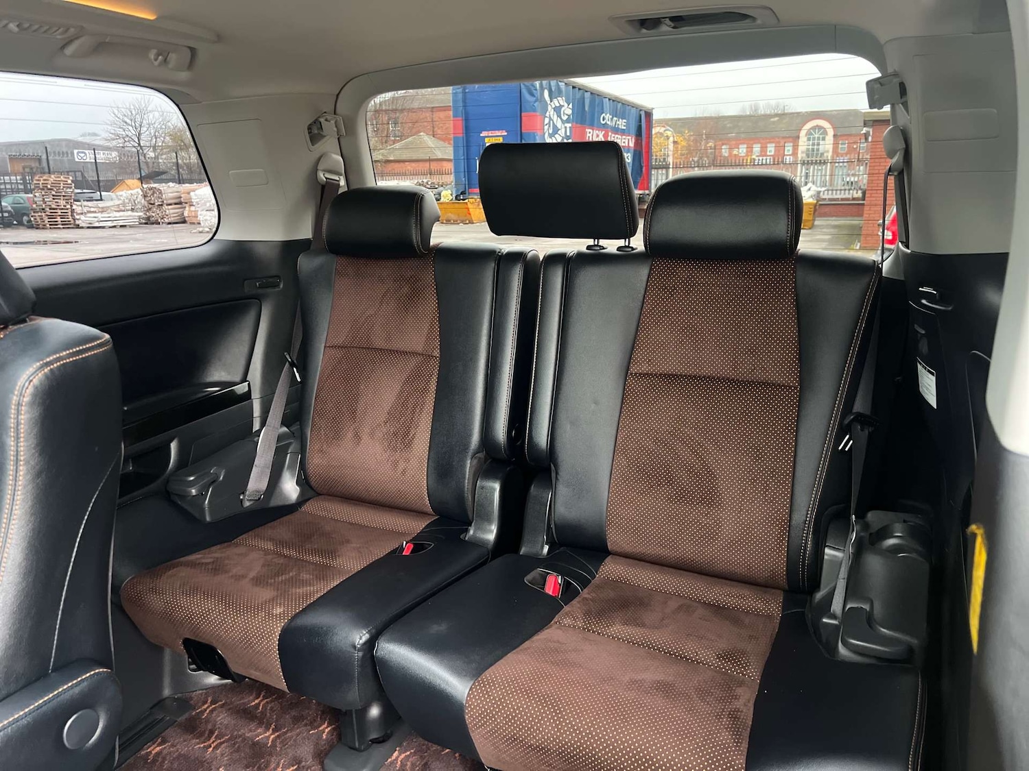 Used Toyota Alphard 2025 for sale - 77022598: Photo 52