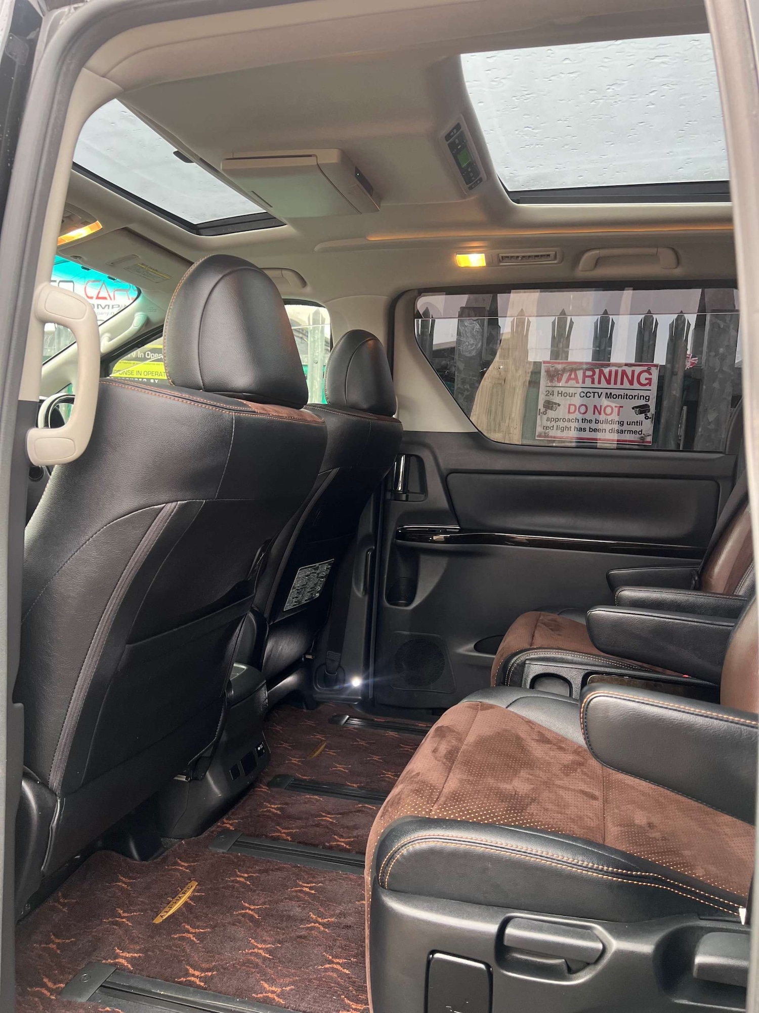 Used Toyota Alphard 2025 for sale - 77022598: Photo 59