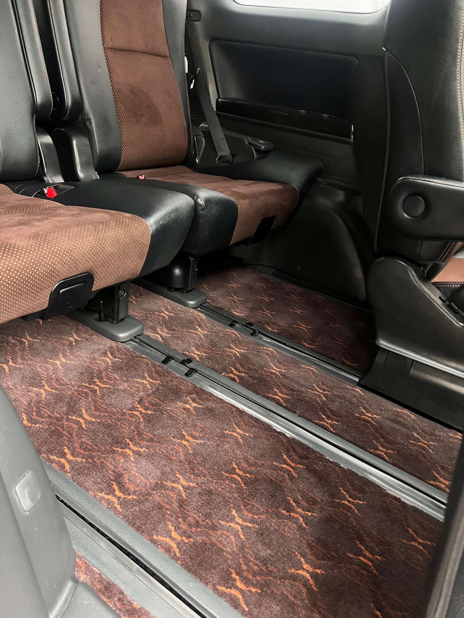 Used Toyota Alphard 2025 for sale - 77022598: Photo 68