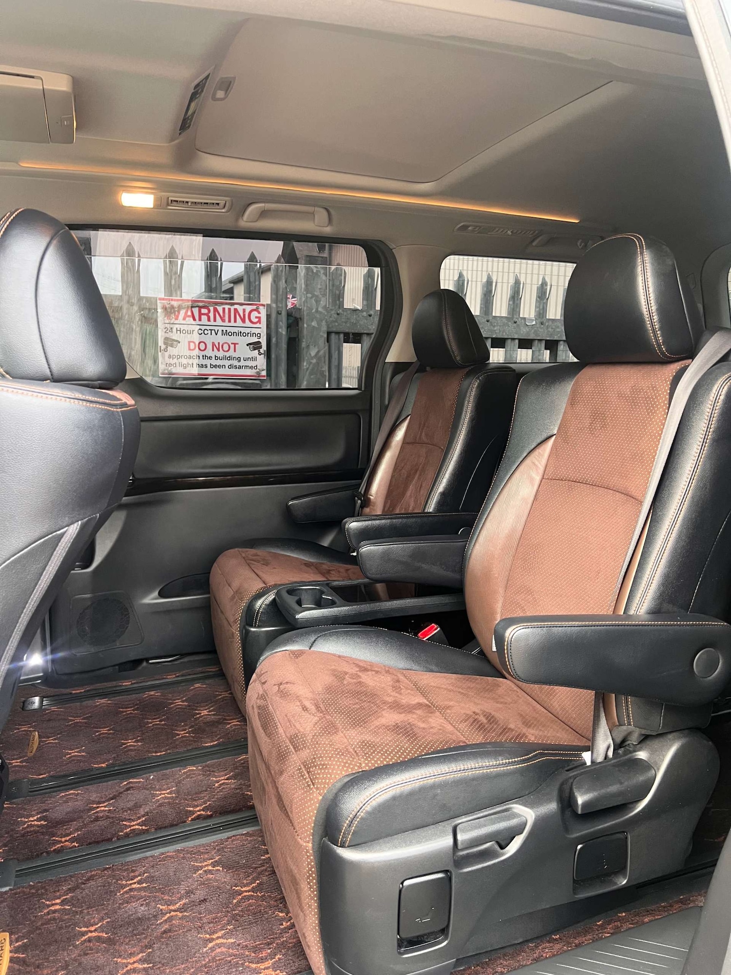 Used Toyota Alphard 2025 for sale - 77022598: Photo 69