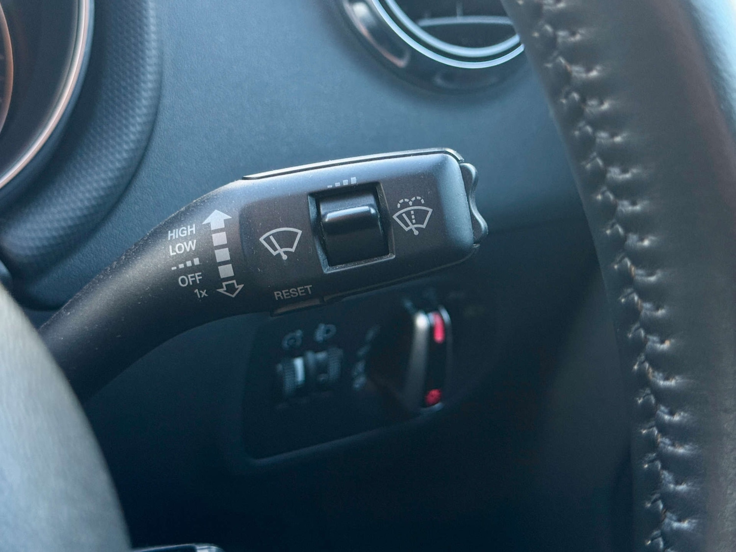 Used Audi TT 2010 for sale - 77028304: Photo 21