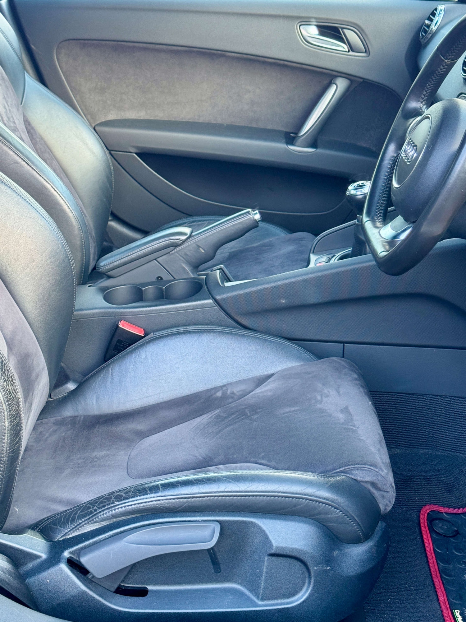 Used Audi TT 2010 for sale - 77028304: Photo 47