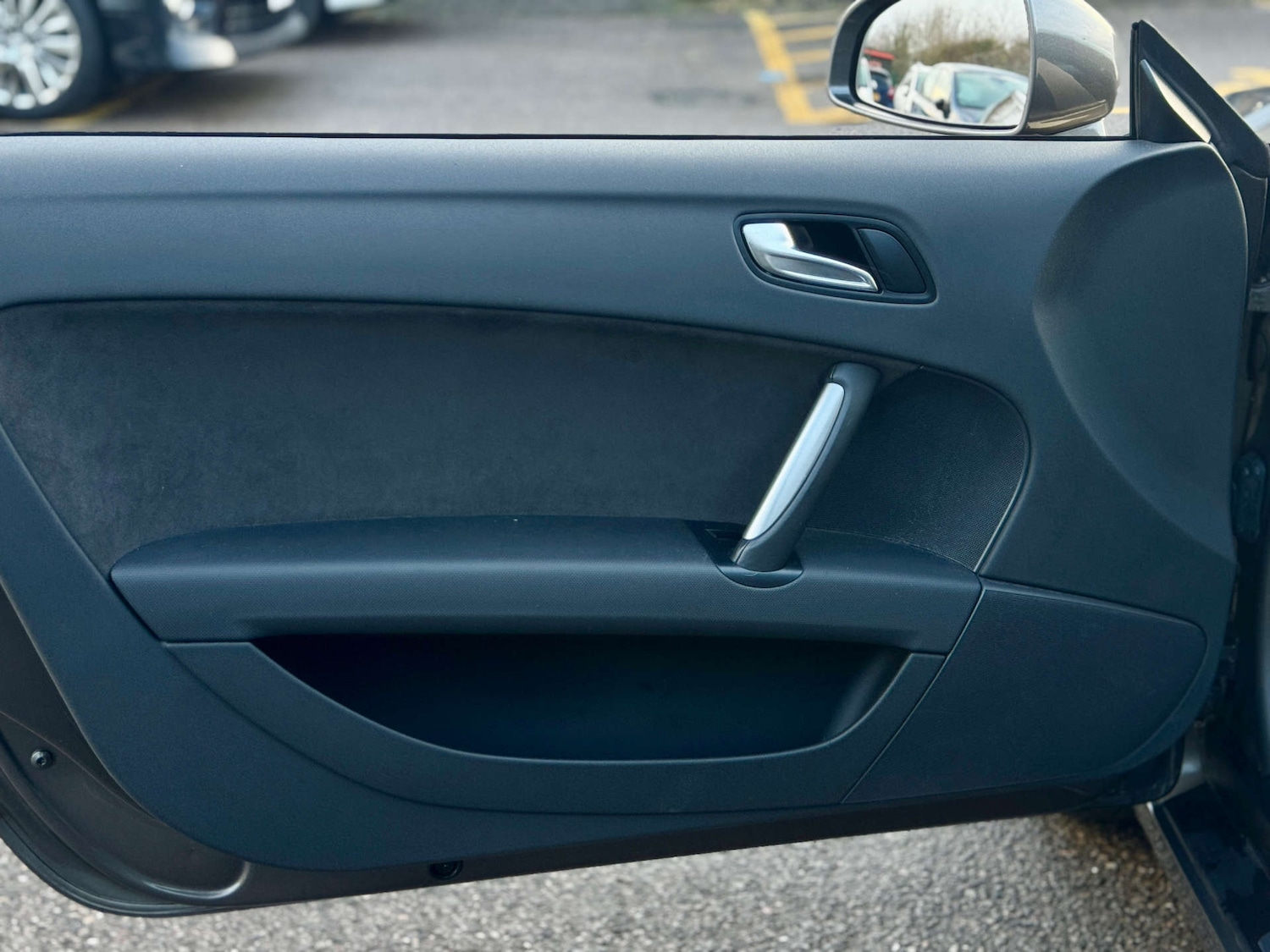 Used Audi TT 2010 for sale - 77028304: Photo 65