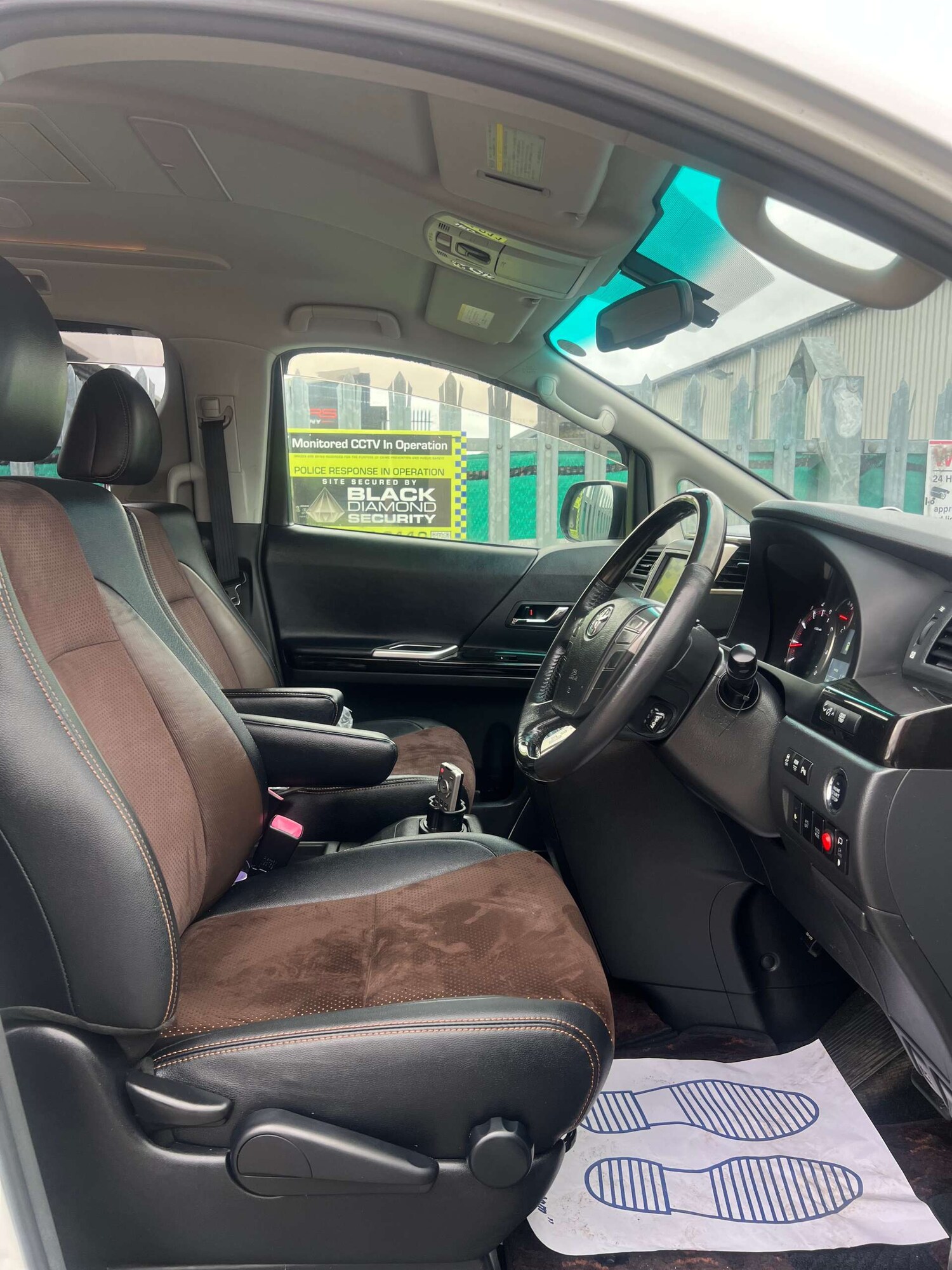 Used Toyota Alphard 2014 for sale - 77888827: Photo 12