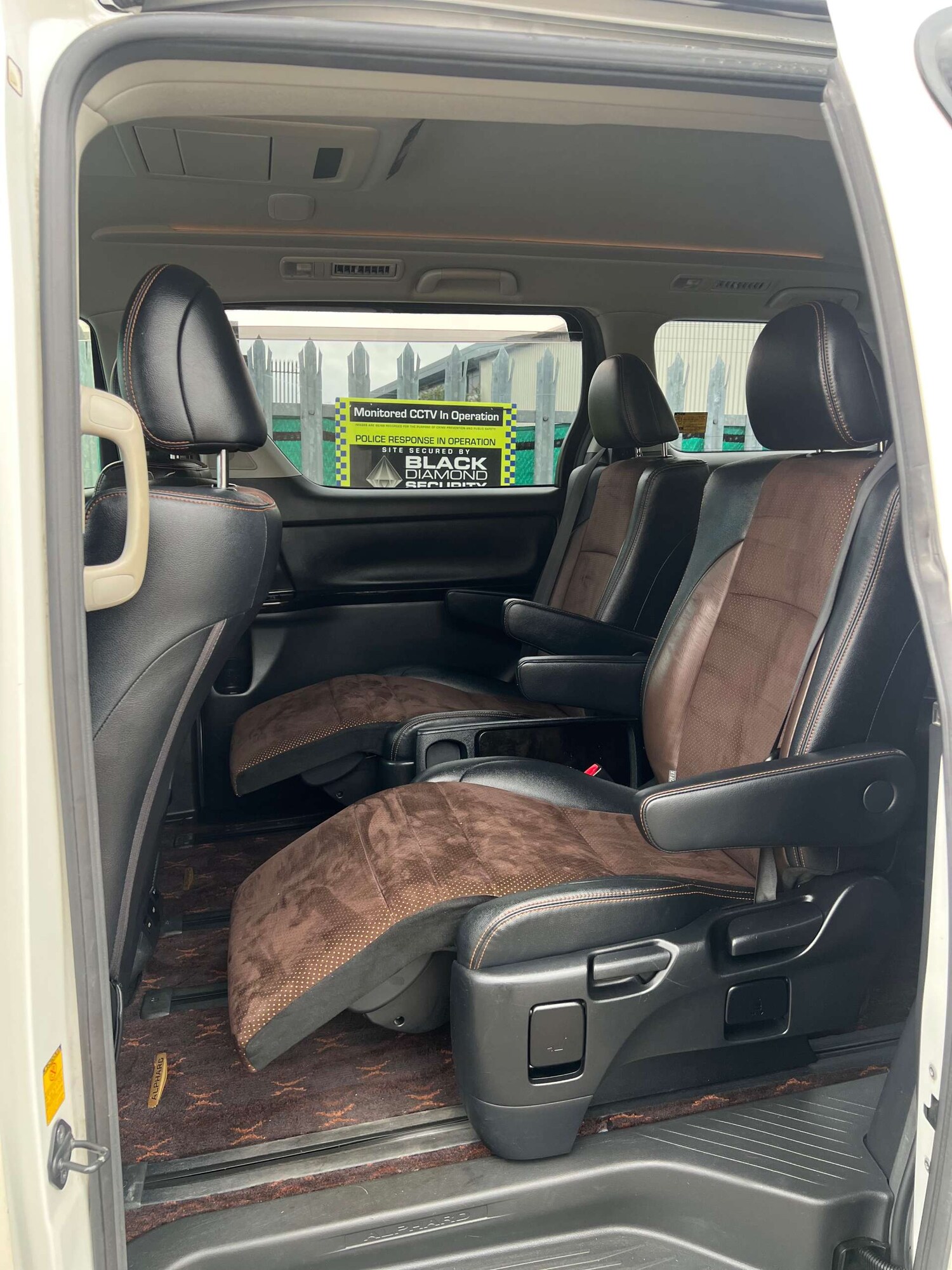 Used Toyota Alphard 2014 for sale - 77888827: Photo 29