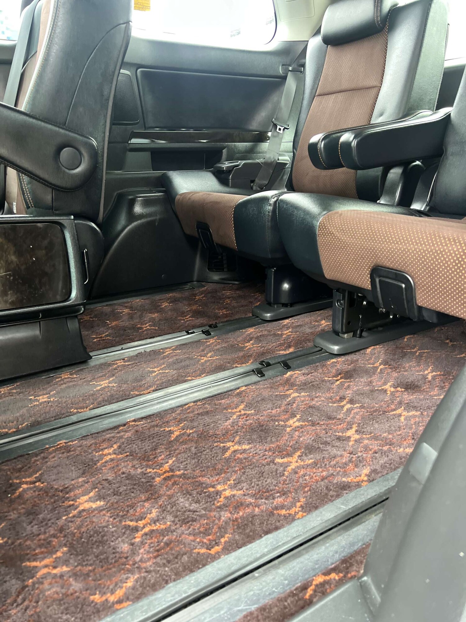 Used Toyota Alphard 2014 for sale - 77888827: Photo 31