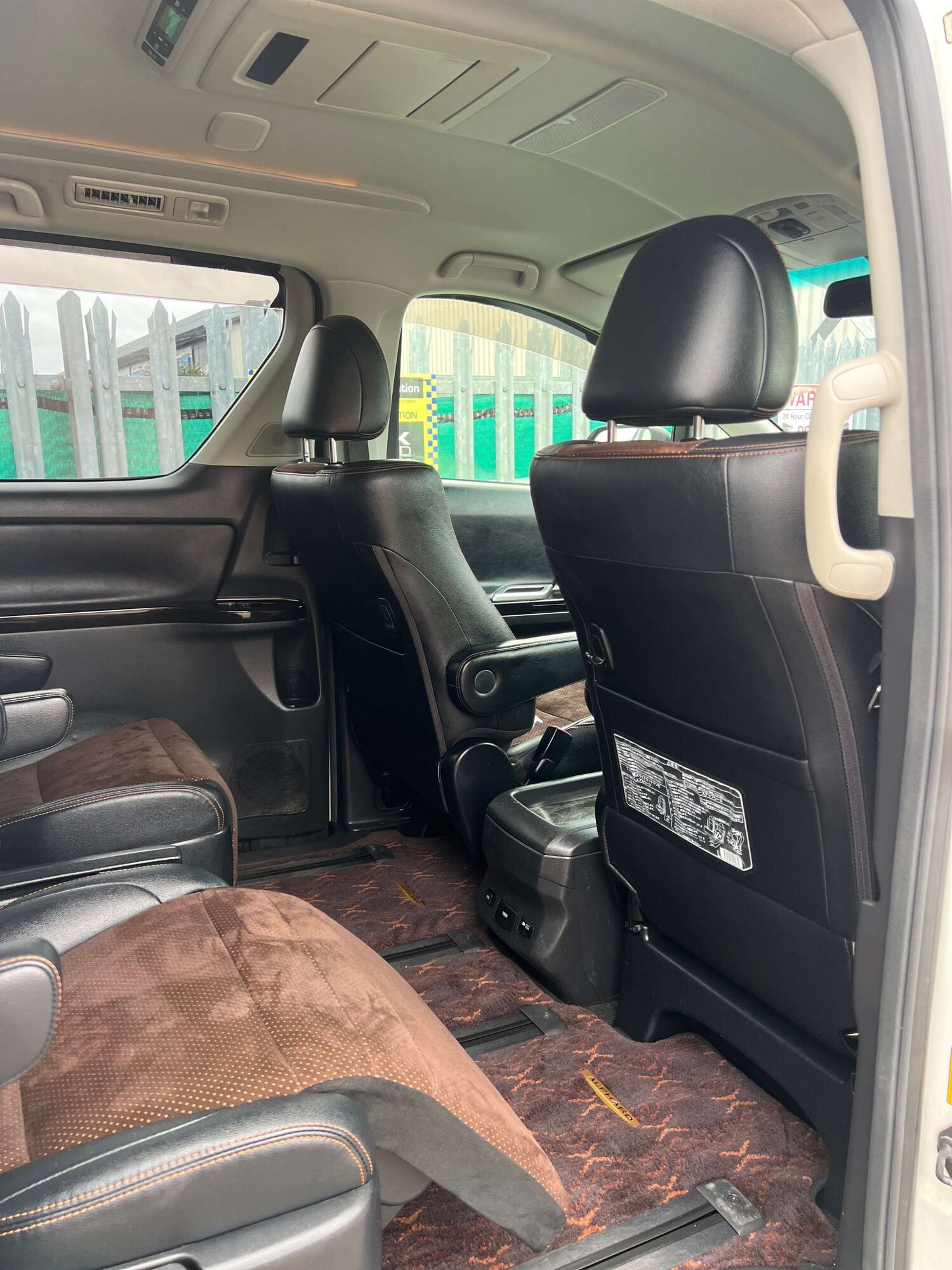 Used Toyota Alphard 2014 for sale - 77888827: Photo 36