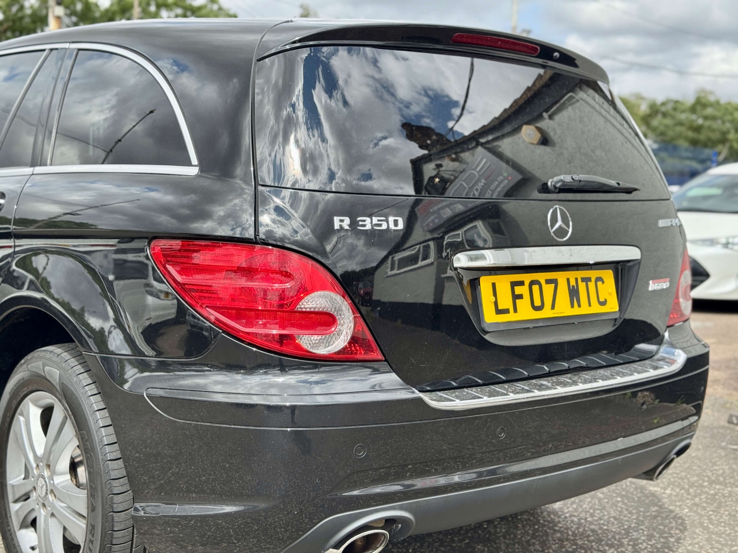 Used Mercedes-Benz R Class 2017 for sale - 77003476: Photo 32