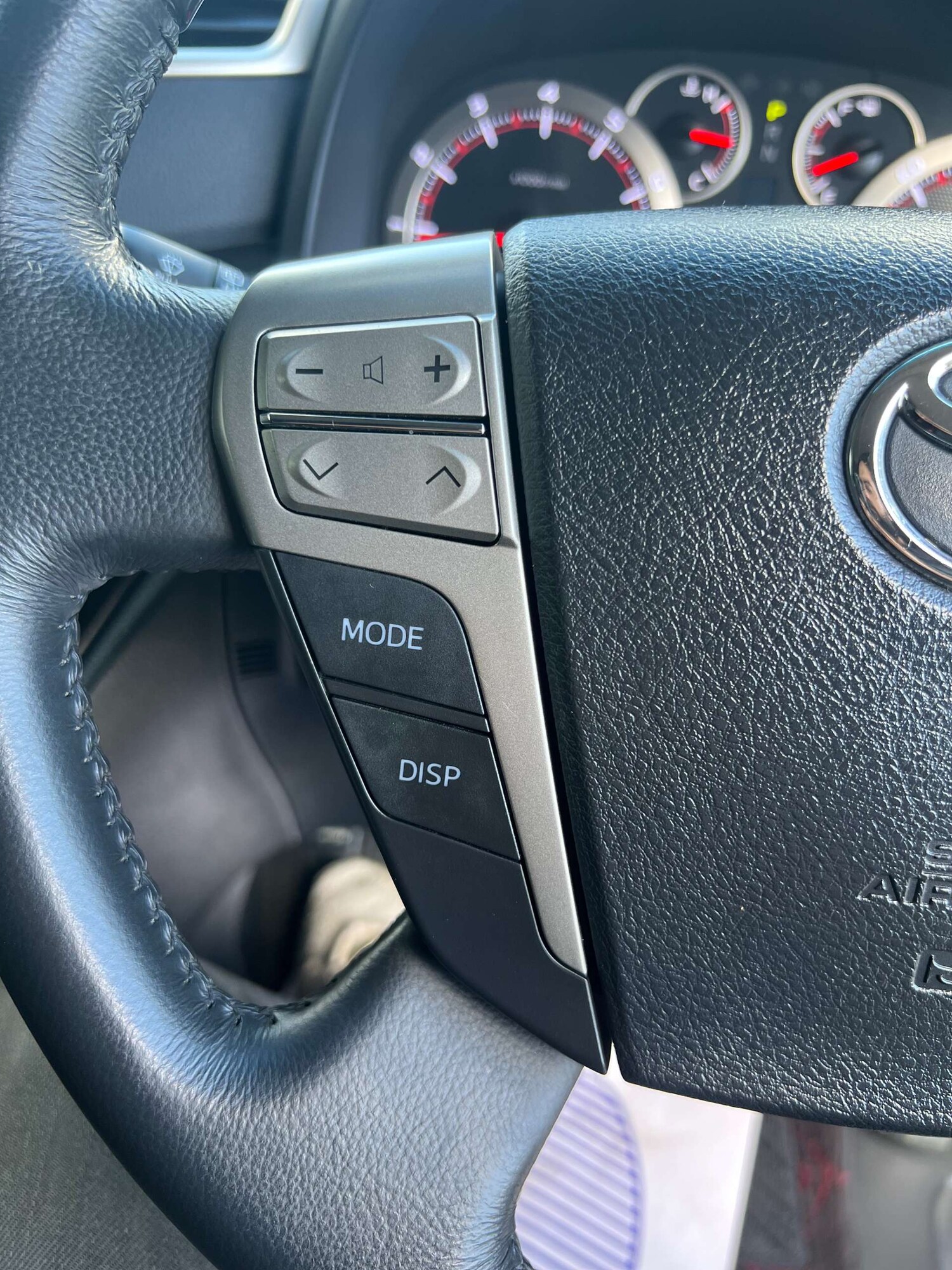 Used Toyota Vellfire 2014 for sale - 76313303: Photo 44