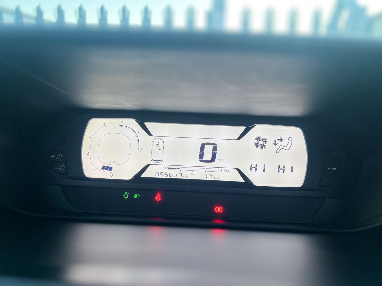 Used Citroen C4 Picasso 2016 for sale - 77003479: Photo 31