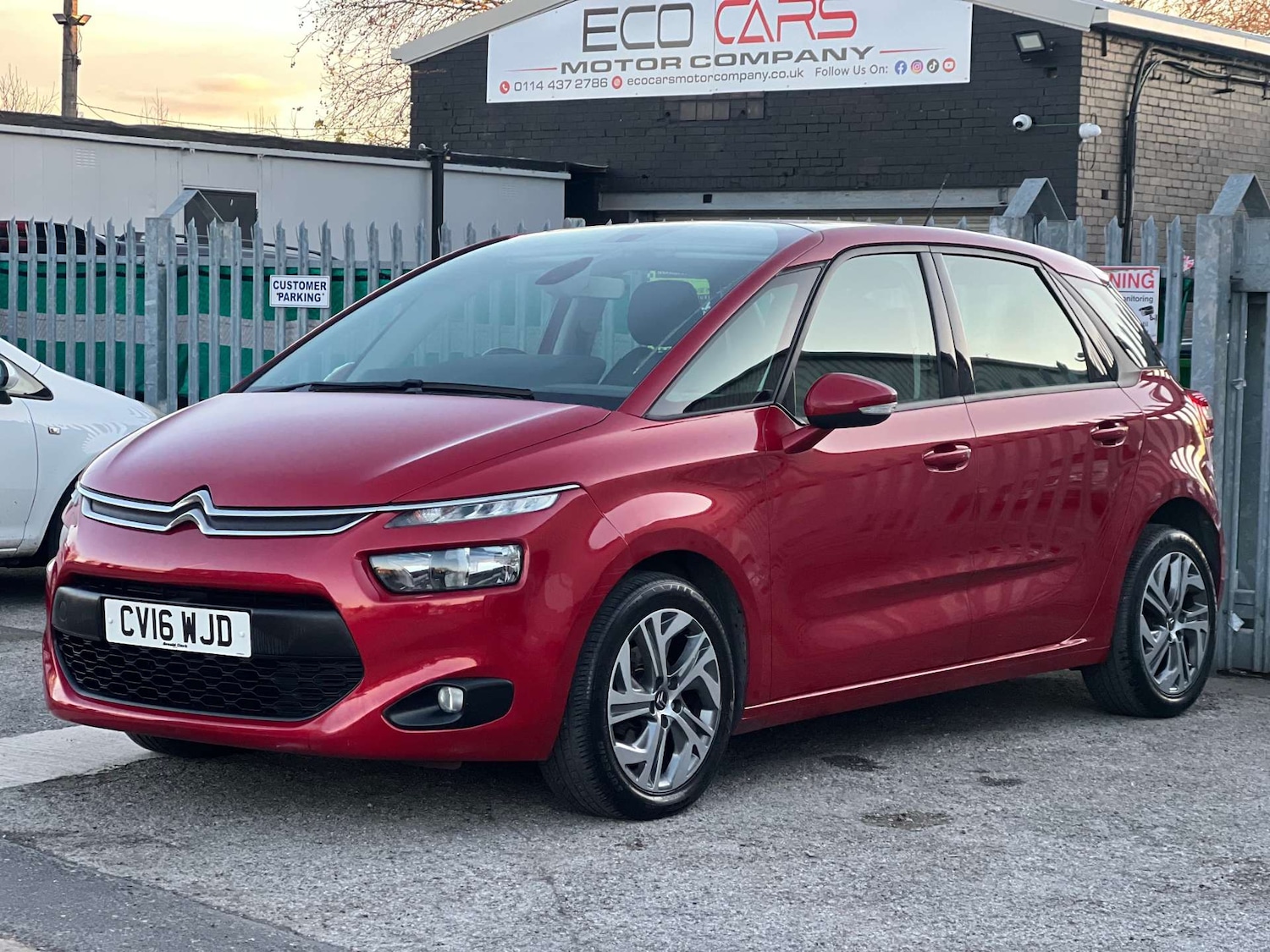 Used Citroen C4 Picasso 2016 for sale - 77003479: Photo 5