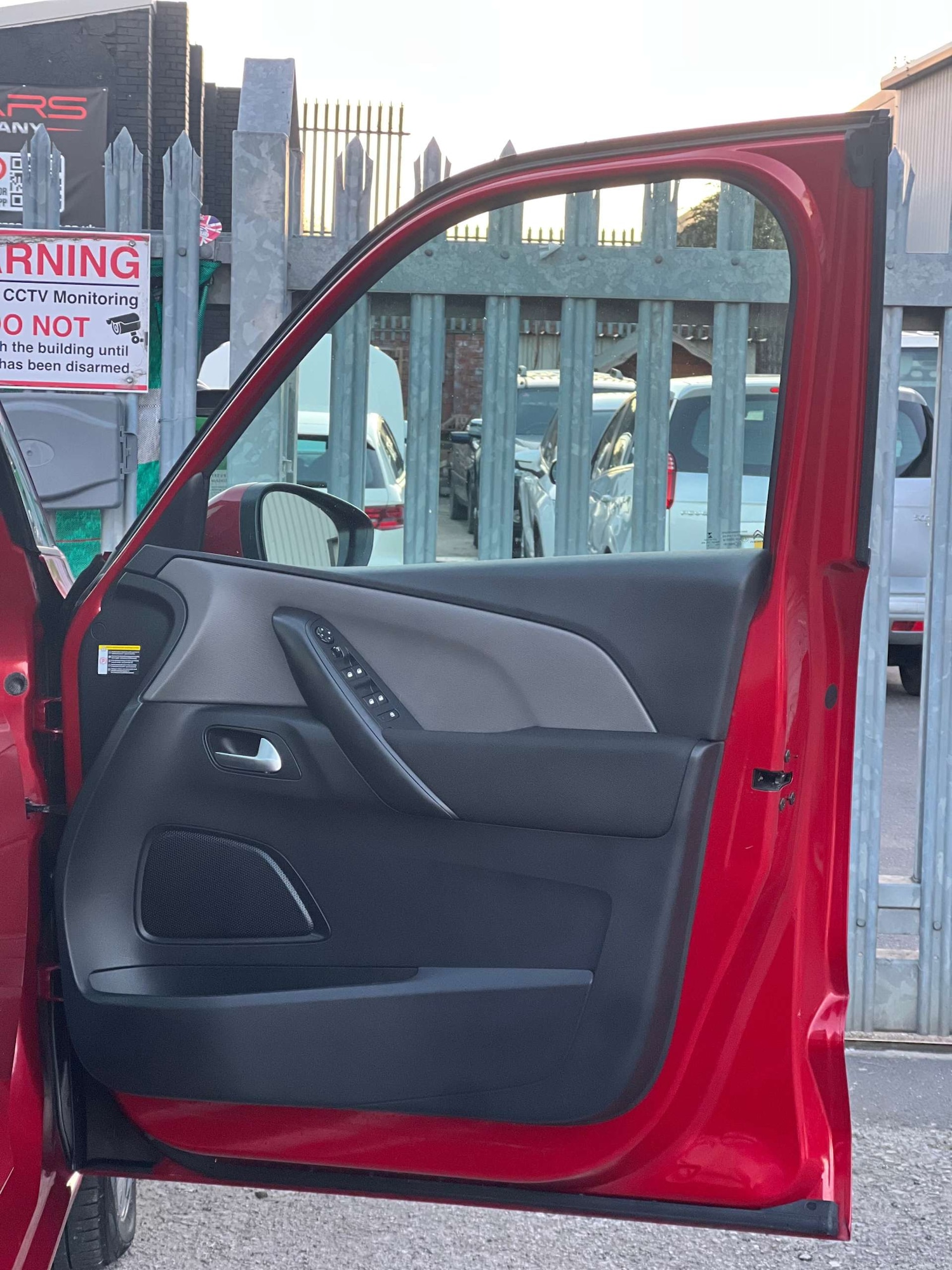 Used Citroen C4 Picasso 2016 for sale - 77003479: Photo 50