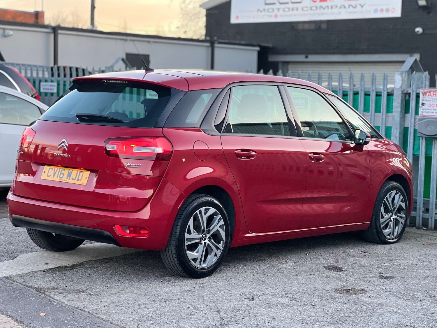 Used Citroen C4 Picasso 2016 for sale - 77003479: Photo 6