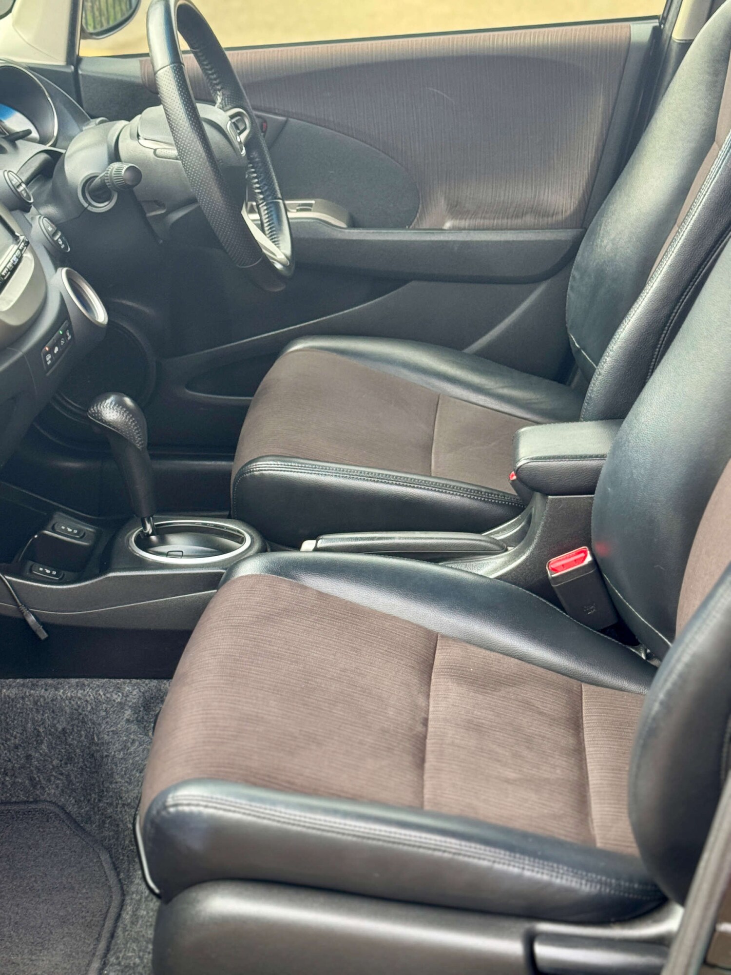 Used Honda Jazz 2013 for sale - 77712943: Photo 52