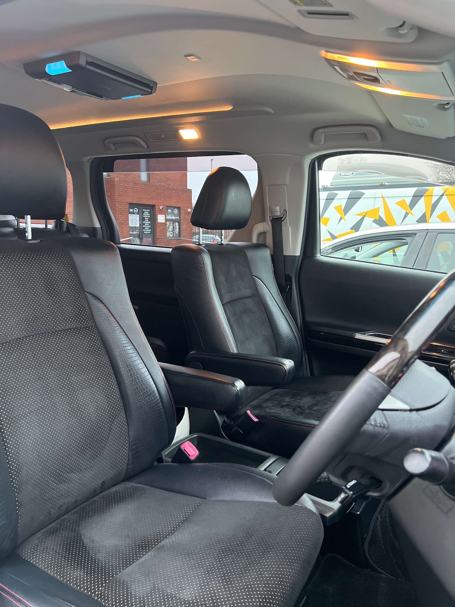 Used Toyota Vellfire 2014 for sale - 77437691: Photo 14