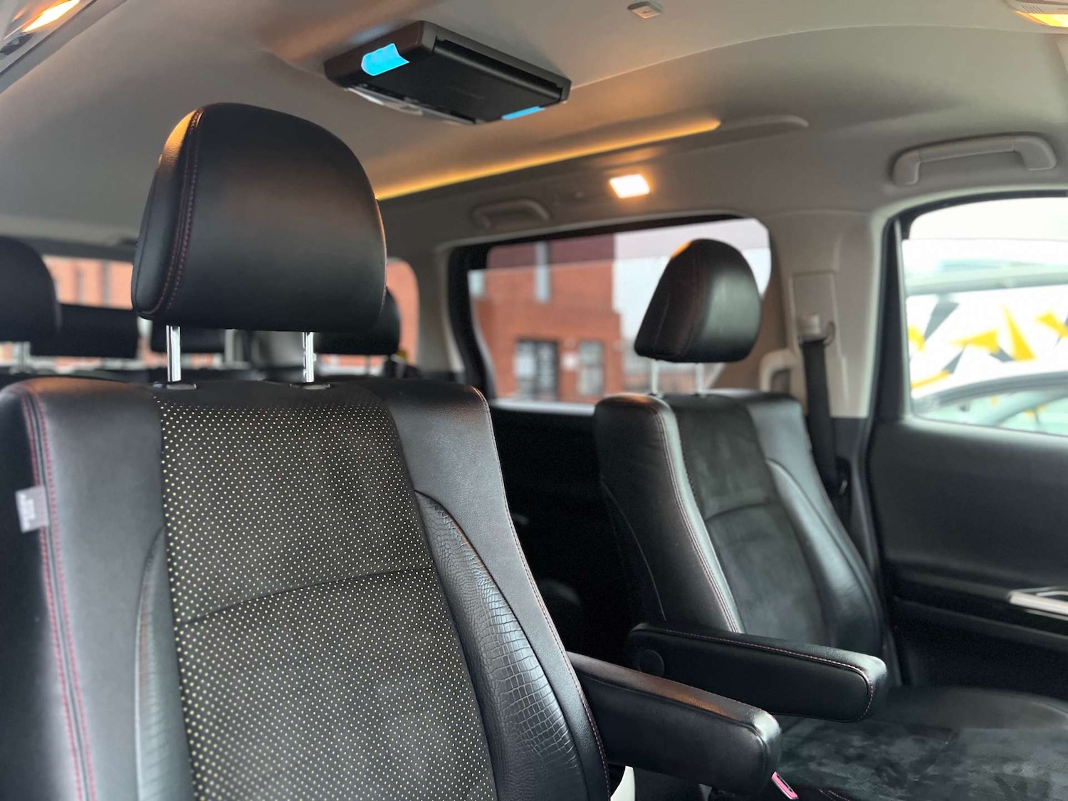 Used Toyota Vellfire 2014 for sale - 77437691: Photo 16