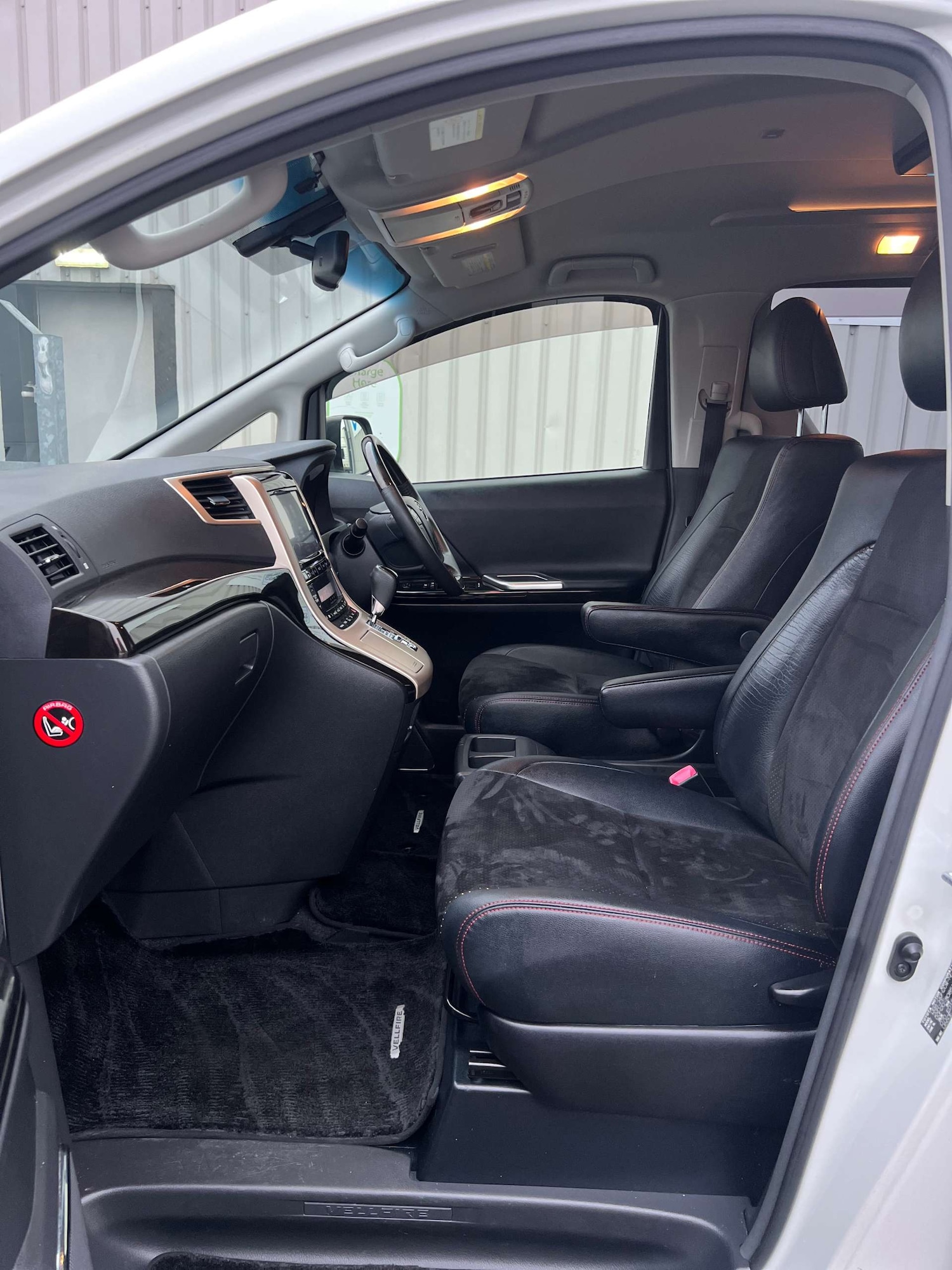 Used Toyota Vellfire 2014 for sale - 77437691: Photo 18