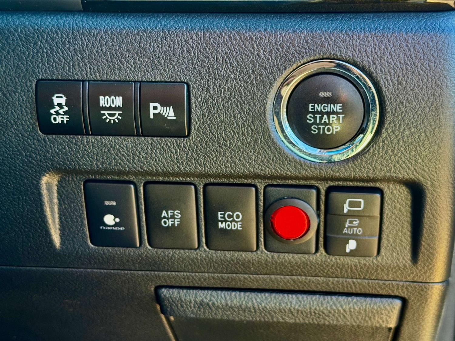 Used Toyota Vellfire 2014 for sale - 77437691: Photo 63