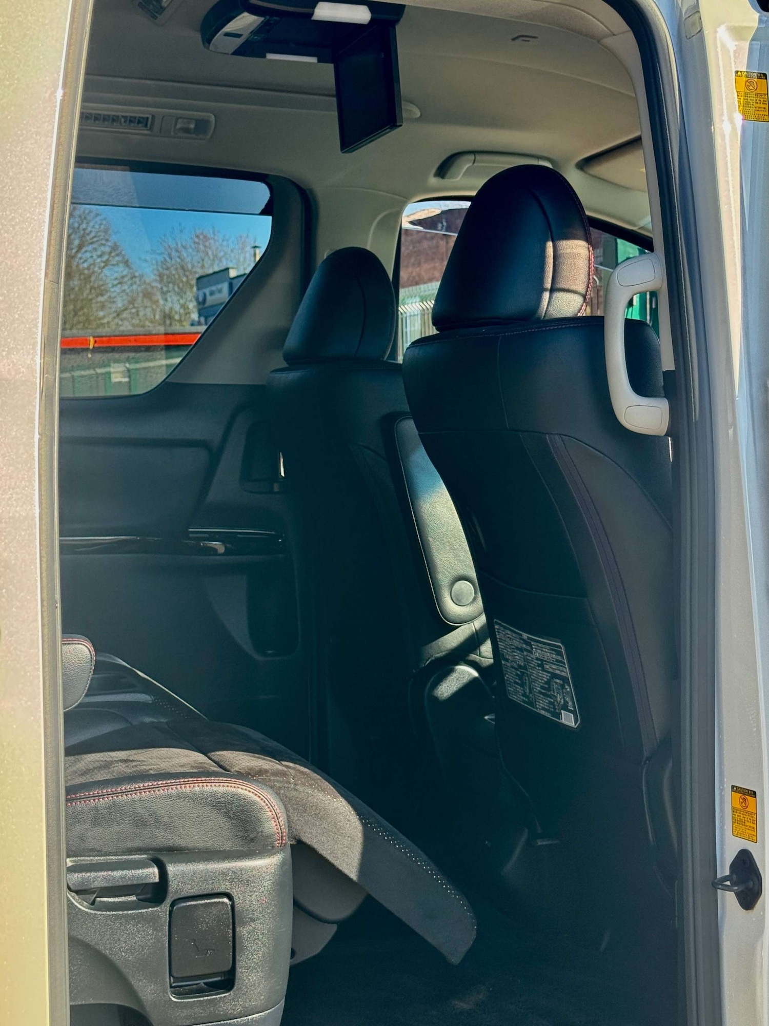 Used Toyota Vellfire 2014 for sale - 77437691: Photo 73