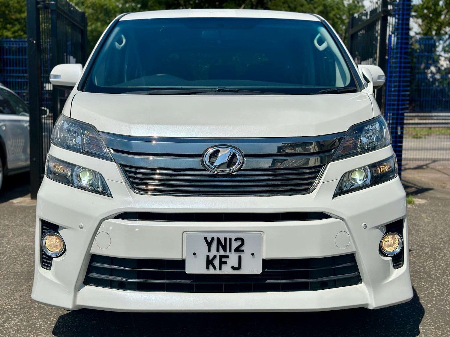 Used Toyota Vellfire 2025 for sale - 77003462: Photo 31