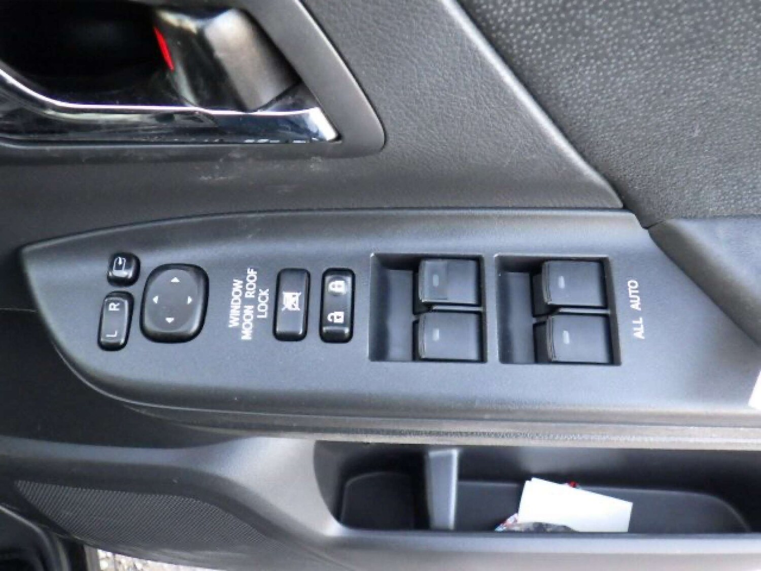 Used Toyota Vellfire 2014 for sale - 77502011: Photo 15