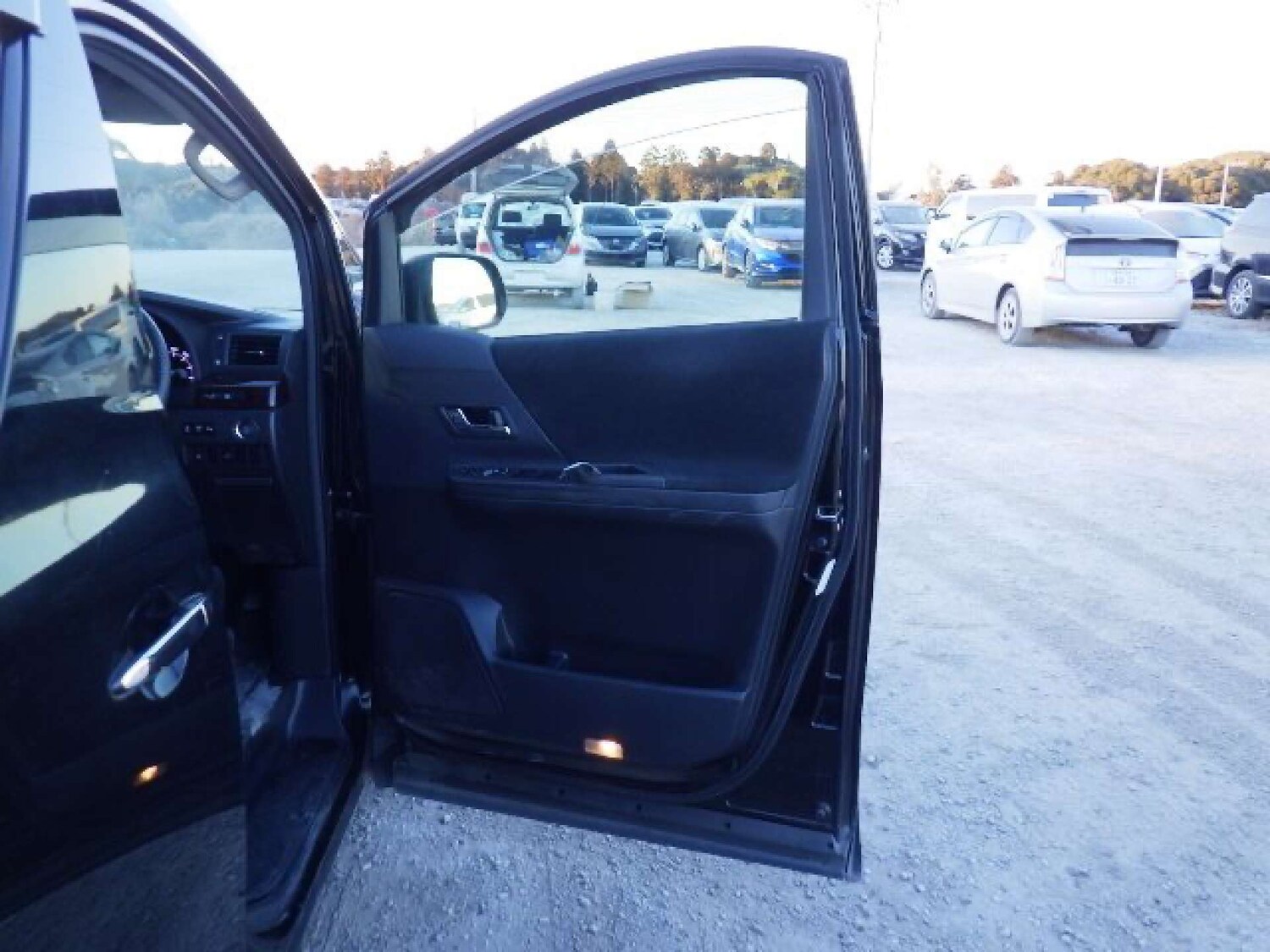 Used Toyota Vellfire 2014 for sale - 77502011: Photo 24