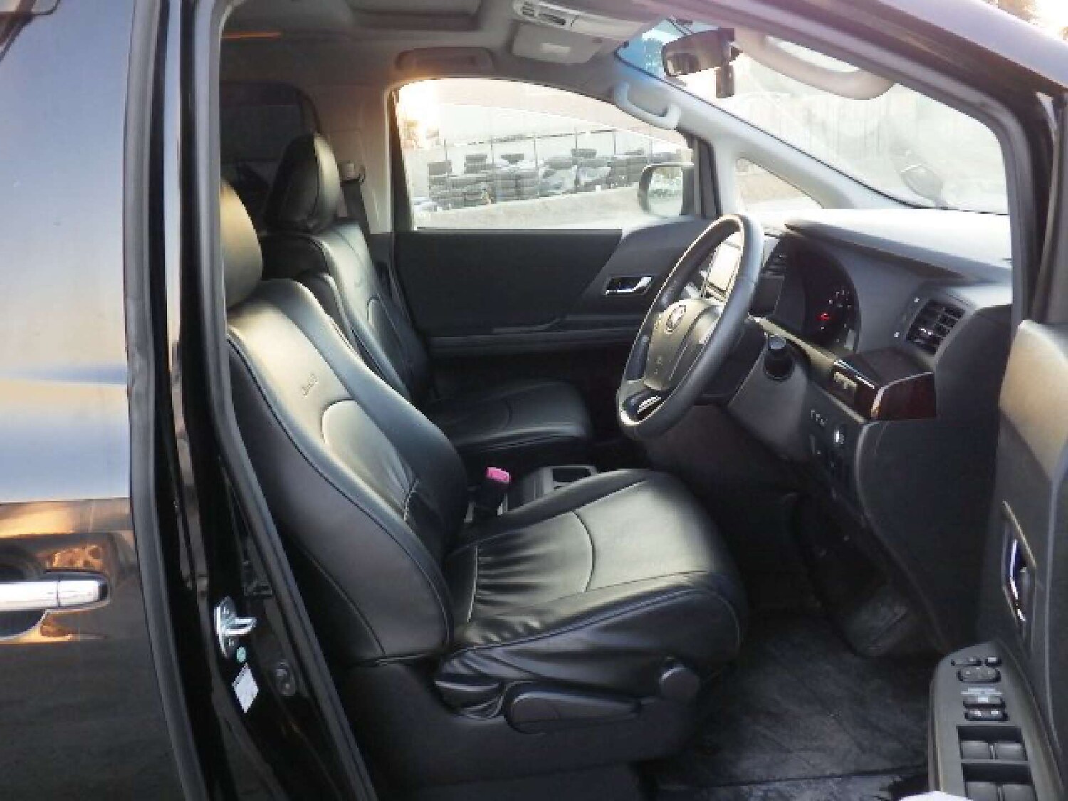 Used Toyota Vellfire 2014 for sale - 77502011: Photo 28