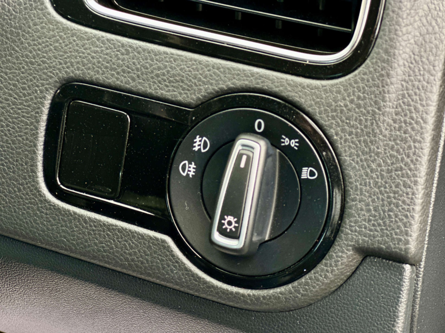 Used Volkswagen Polo 2024 for sale - 77003470: Photo 56