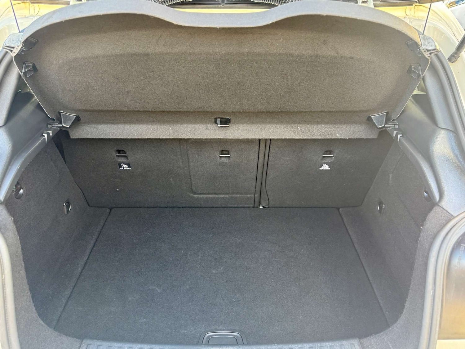 Used Mercedes-Benz A-Class 2015 for sale - 77003467: Photo 38