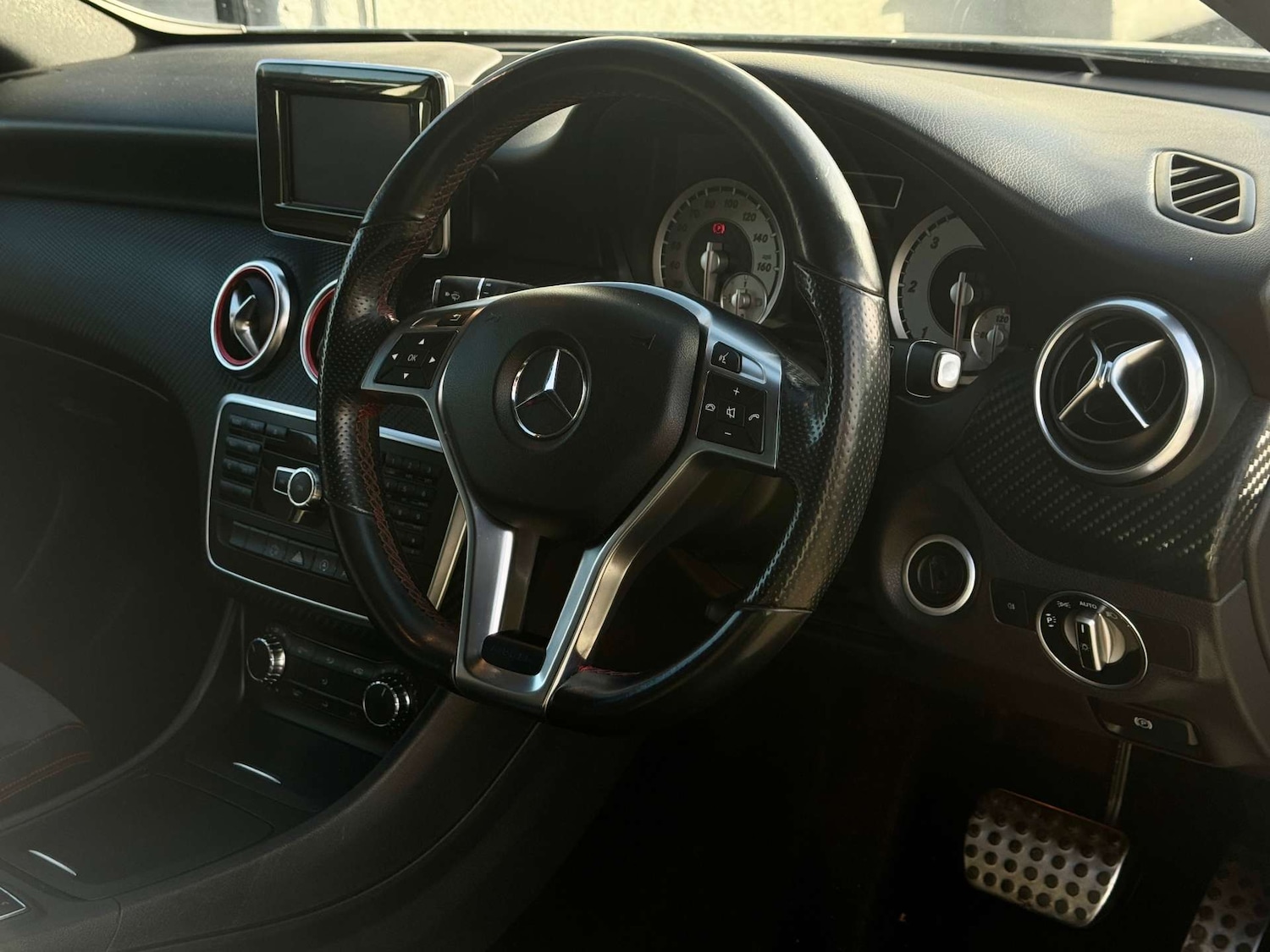 Used Mercedes-Benz A-Class 2015 for sale - 77003467: Photo 6