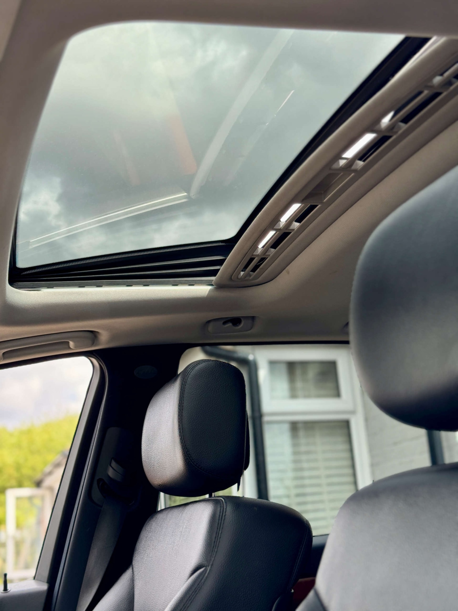 Used Mercedes-Benz R Class 2017 for sale - 76602180: Photo 10