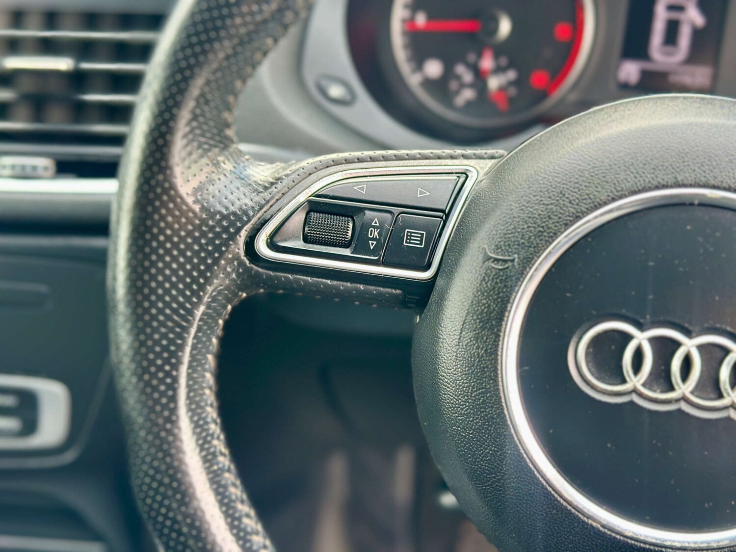 Used Audi Q3 2015 for sale - 77413350: Photo 48