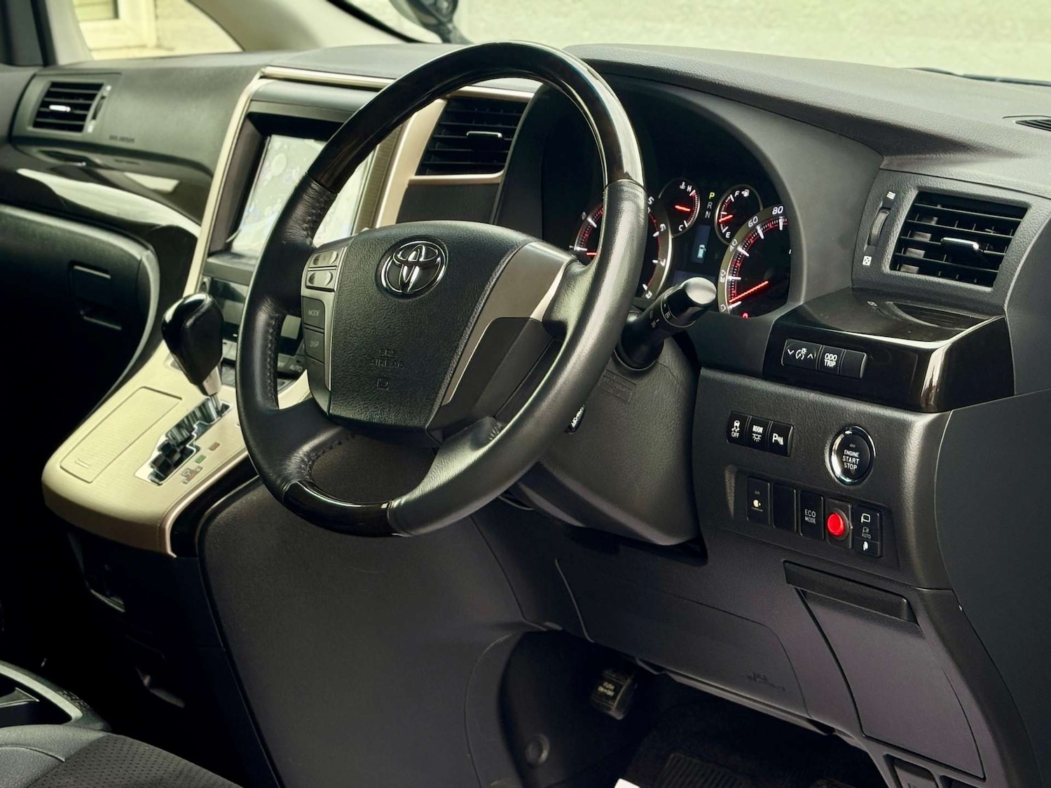 Used Toyota Vellfire 2025 for sale - 77003465: Photo 47