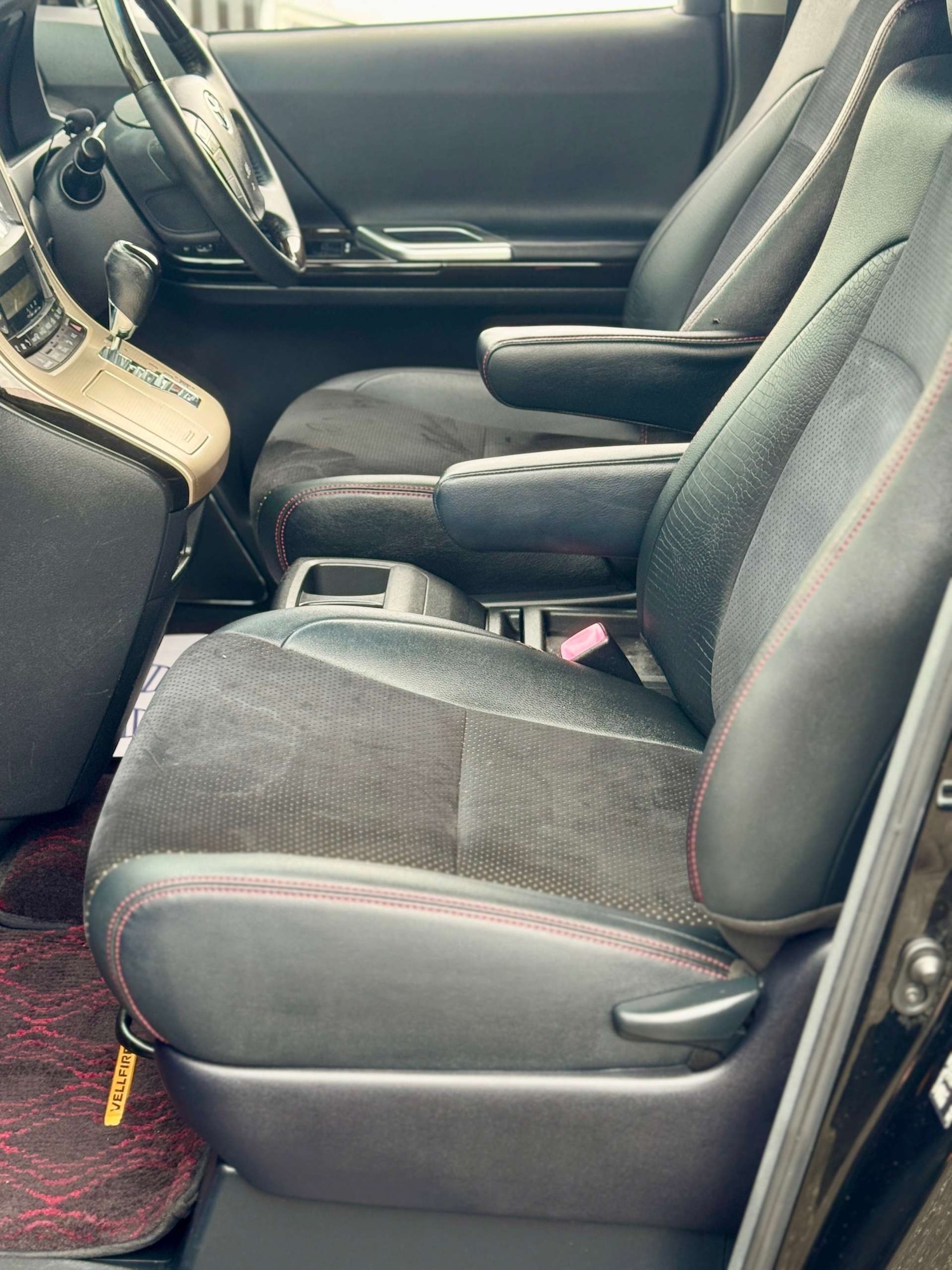 Used Toyota Vellfire 2025 for sale - 77003465: Photo 65