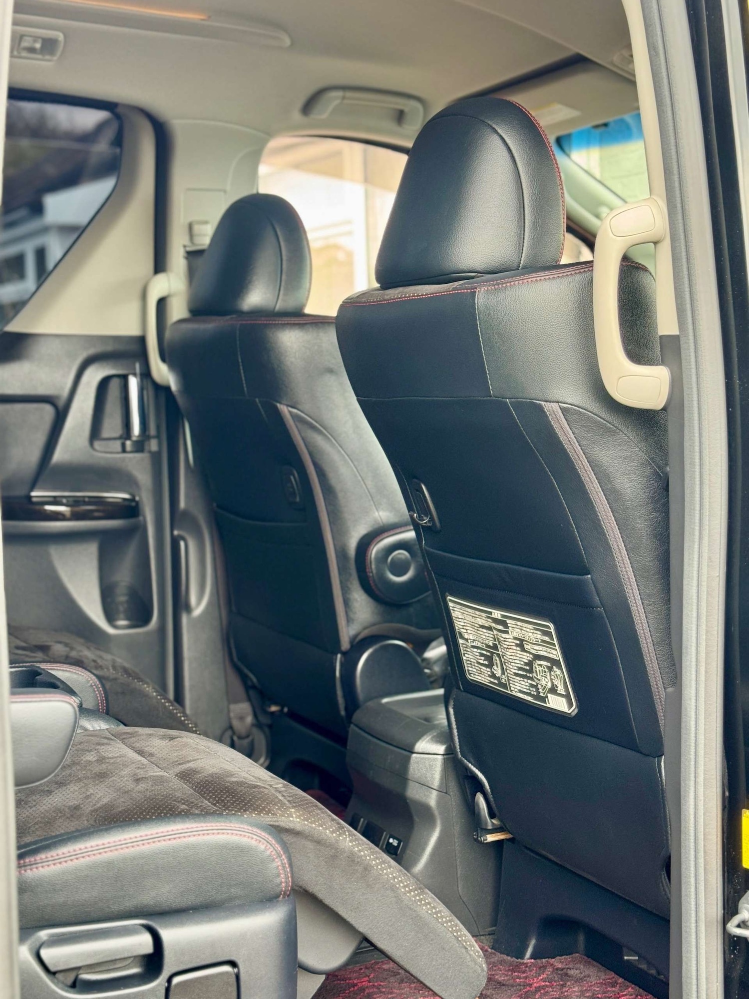 Used Toyota Vellfire 2025 for sale - 77003465: Photo 74