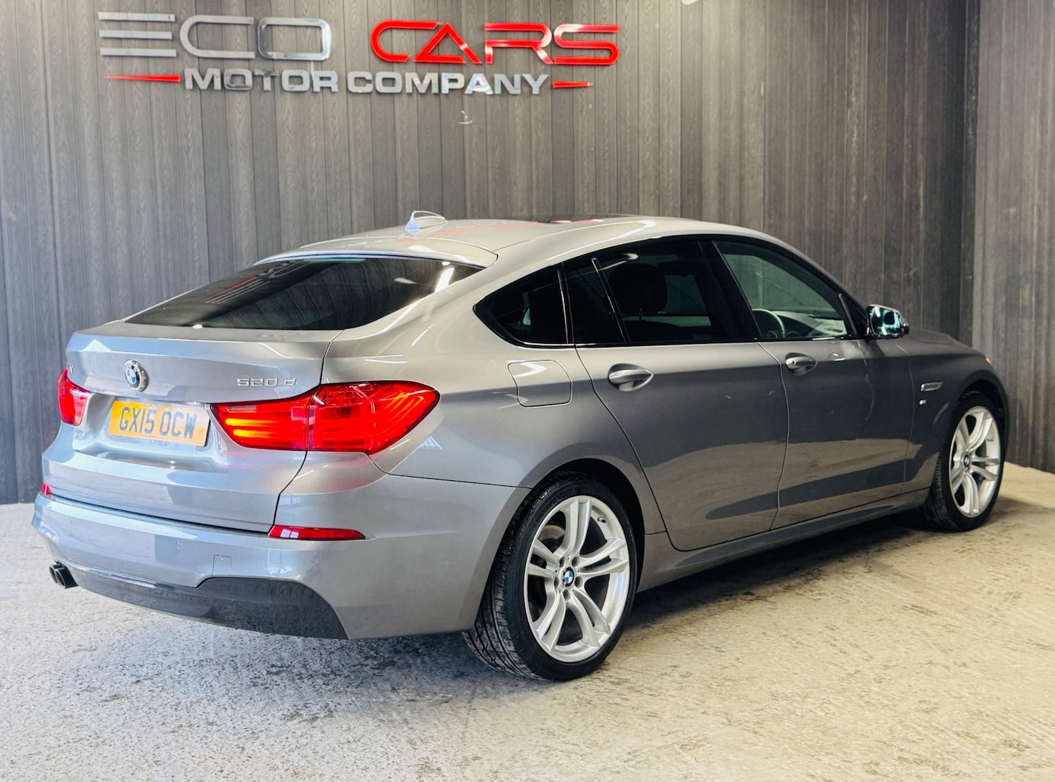 Used BMW 5 Series 2015 for sale - 76261034: Photo 2
