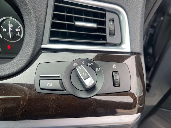 Used BMW 5 Series 2015 for sale - 76261034: Photo 40