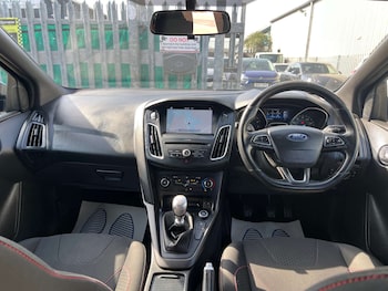 Used Ford Focus 2017 for sale - 78169367: Photo