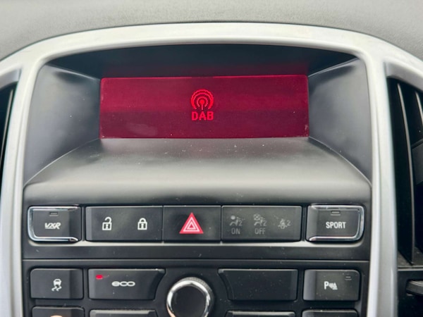 Used Vauxhall Astra 2014 for sale - 76105317: Photo 18