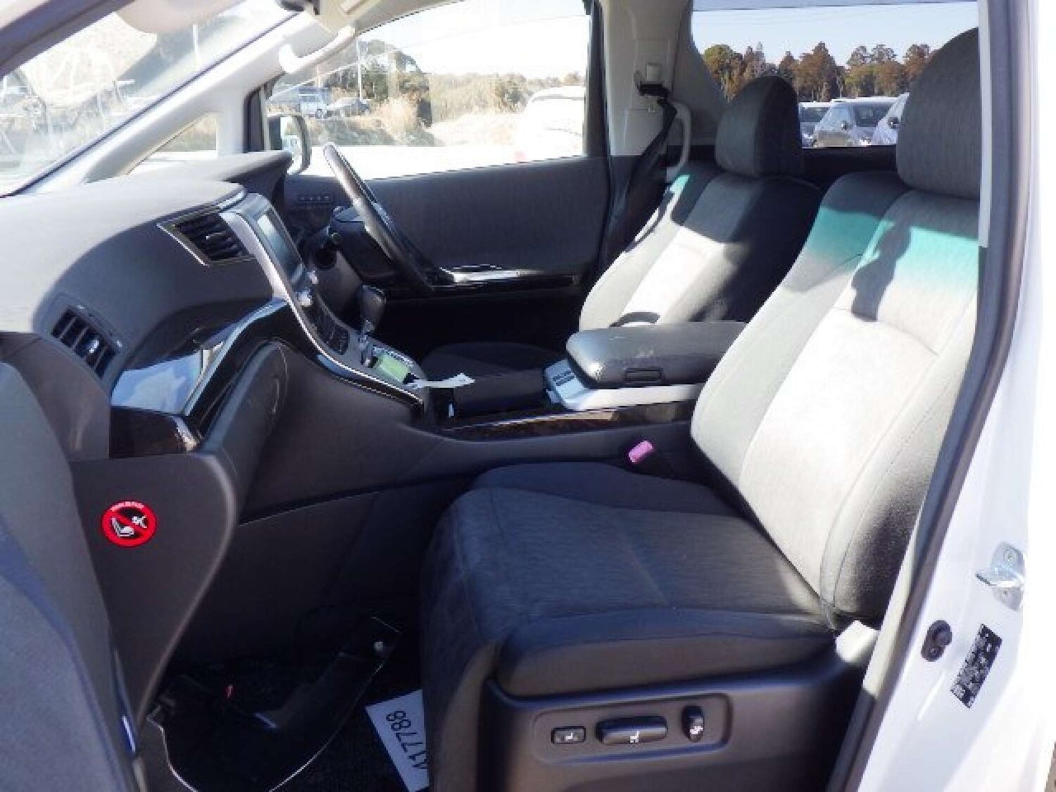 Used Toyota Alphard 2012 for sale - 77442195: Photo 11