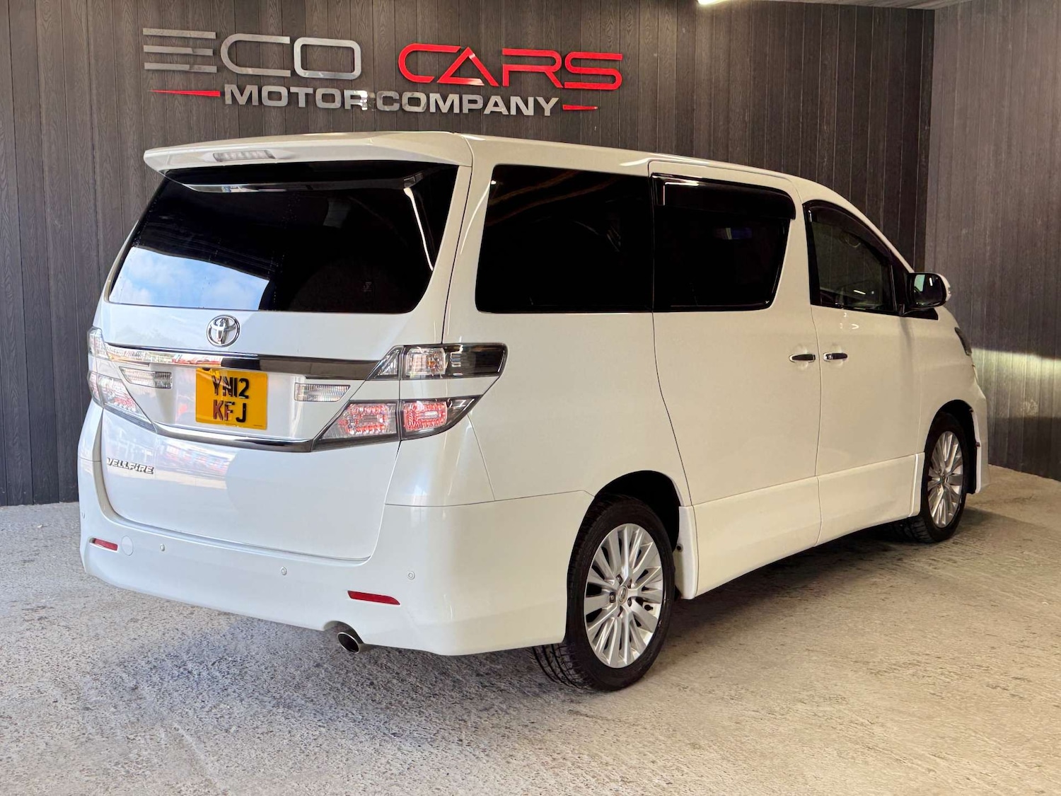 Used Toyota Vellfire 2025 for sale - 76601407: Photo 2
