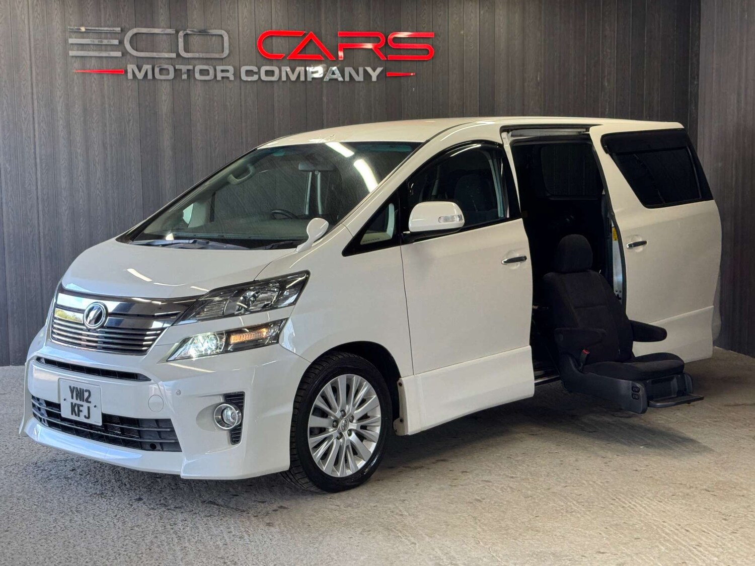 Used Toyota Vellfire 2025 for sale - 76601407: Photo 70