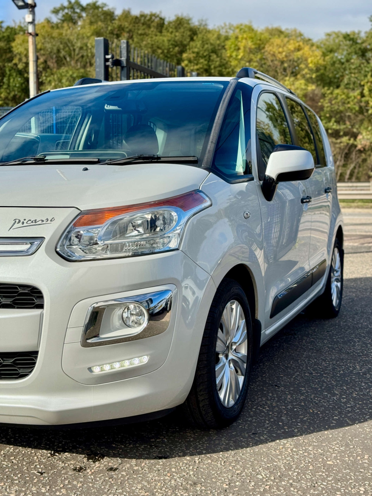 Used Citroen C3 Picasso 2014 for sale - 76159787: Photo 32